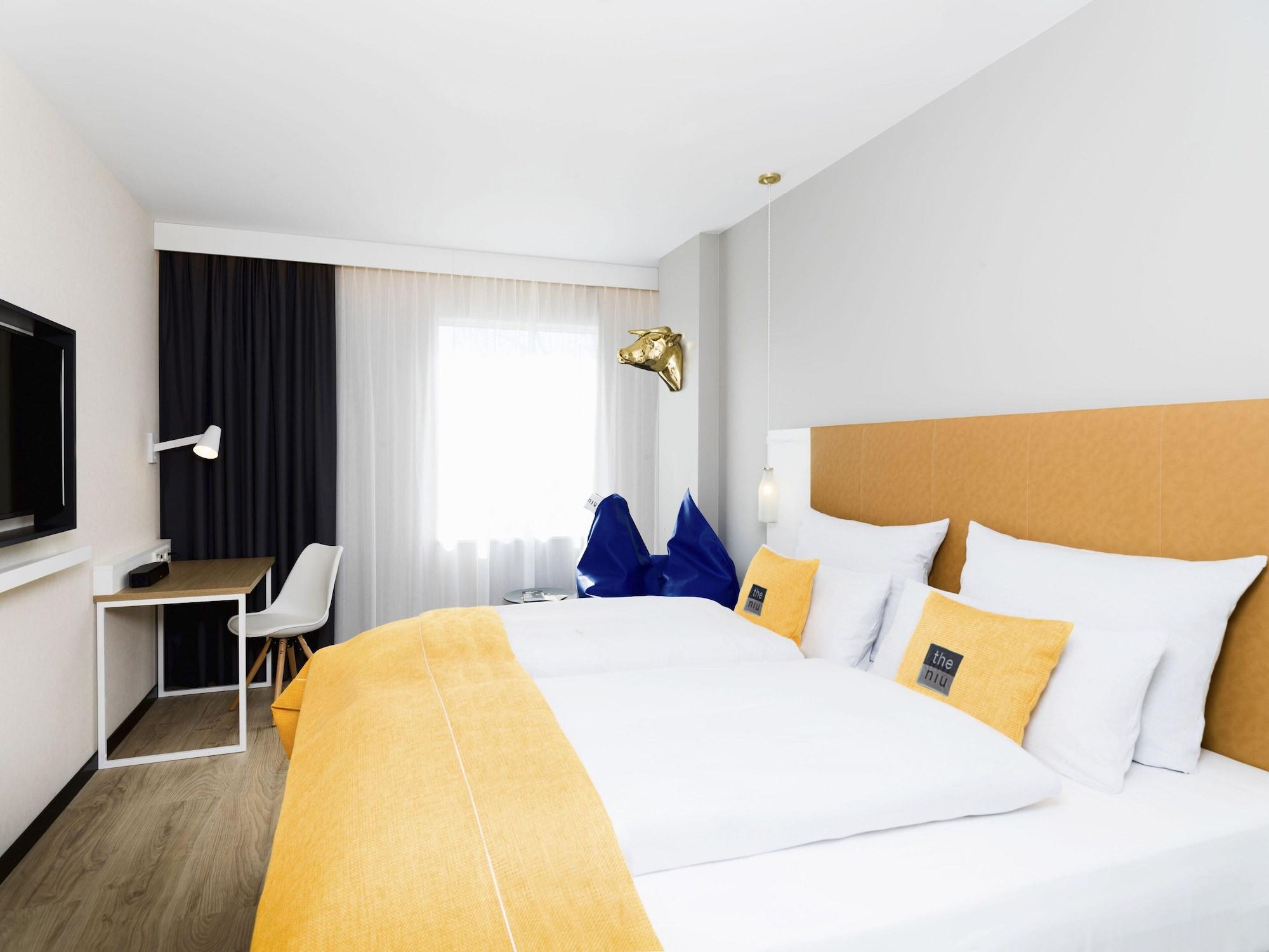 - The Niu, Dairy Hotel 3*
