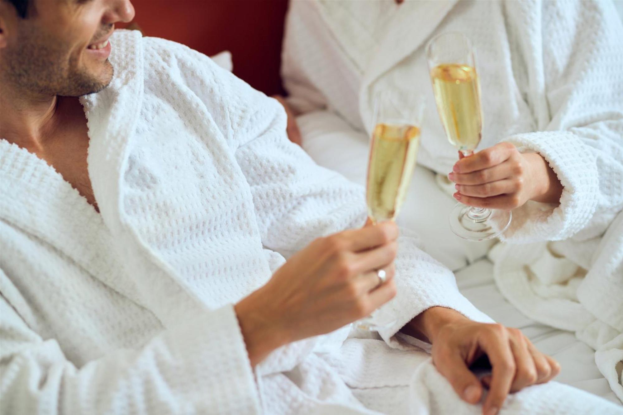 - The Niu, Dairy Hotel Haarlem